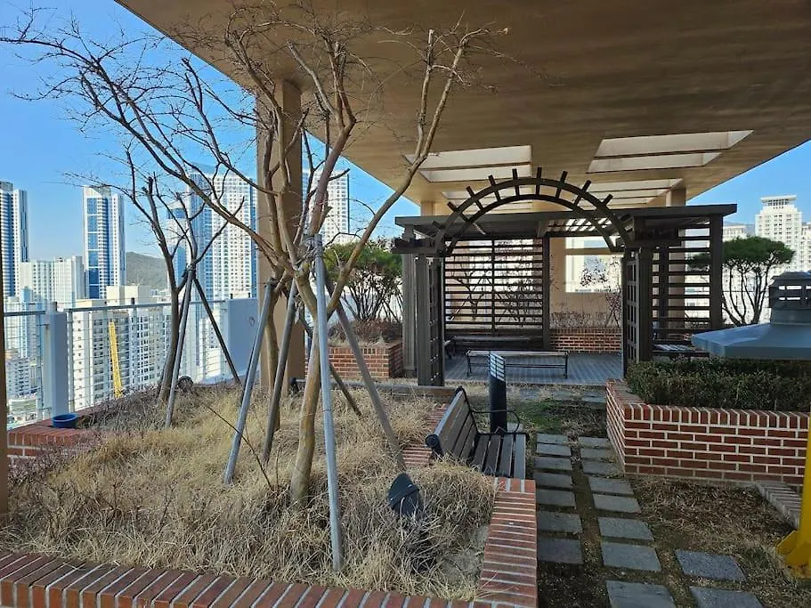 Haeundae Chocho Stay 2 Busan Apartment