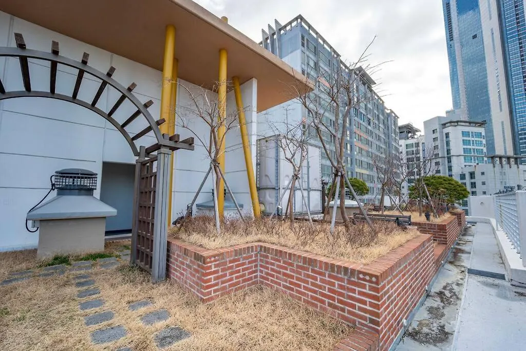 Haeundae Chocho Stay 2 Busan Apartment